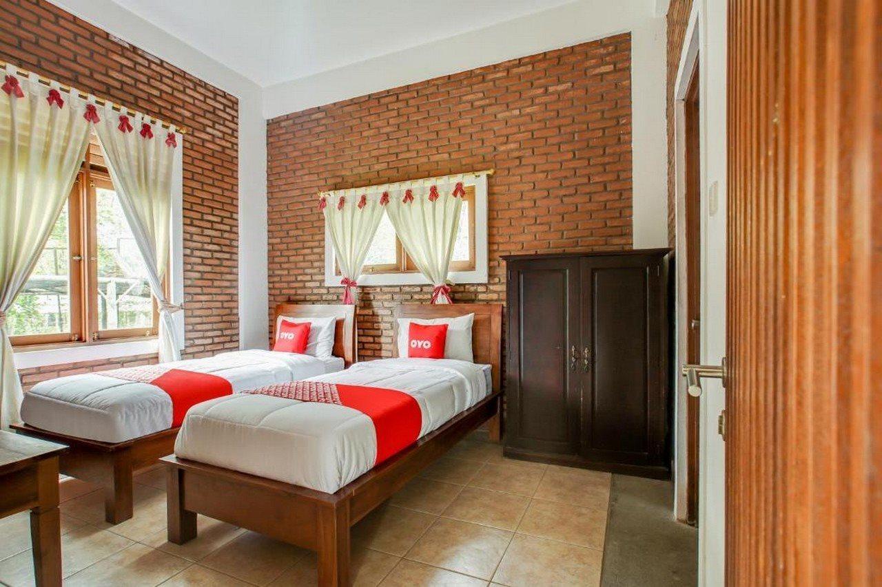 Oyo 3896 Villa Pesona Wisata Puncak Cianjur Exterior photo
